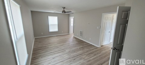 4505 Southern Webbing Mill Rd 3 Beds Apartment for Rent