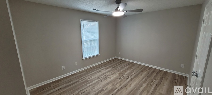 4505 Southern Webbing Mill Rd 3 Beds Single Family Home for Rent - Photo gallery 4