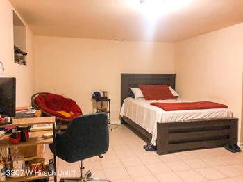 1364-66 N. Hamlin Ave. 2-3 Beds Apartment for Rent - Photo Gallery 4