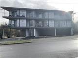 Studio apartment at Quaker Court Apartments in Seattle