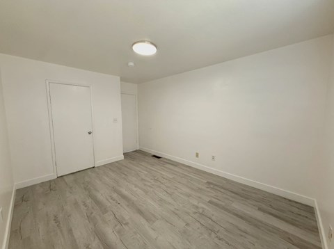3310 R St. Apt. B 2 Beds Apartment for Rent