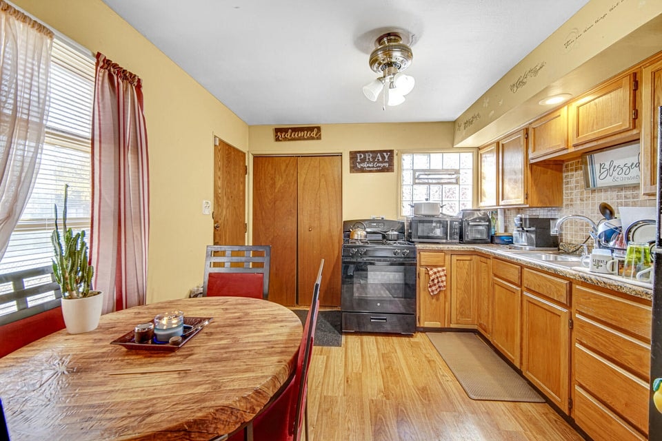 4123 West 19th Place Studio House for Rent - Photo gallery 3