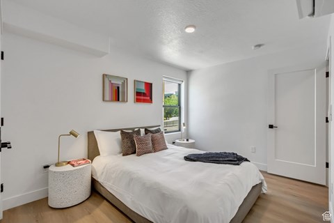#B-106 3 Beds Apartment for Rent