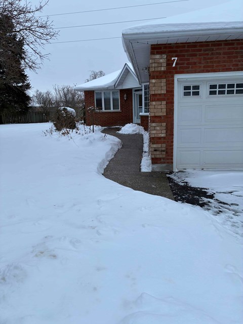 7-71 Beasley Crescent 2 Beds Apartment for Rent