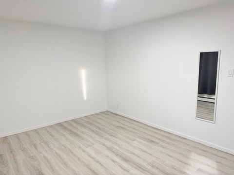 12410 134 Avenue Northwest 3 Beds Apartment for Rent