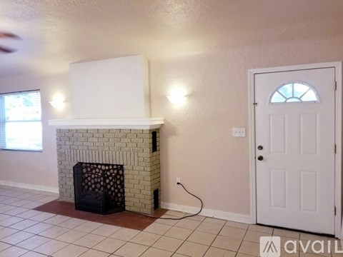 Source URL: https://prod-avail.s3.amazonaws.com/public_images/32287453/listing/20220416_200443.jpg