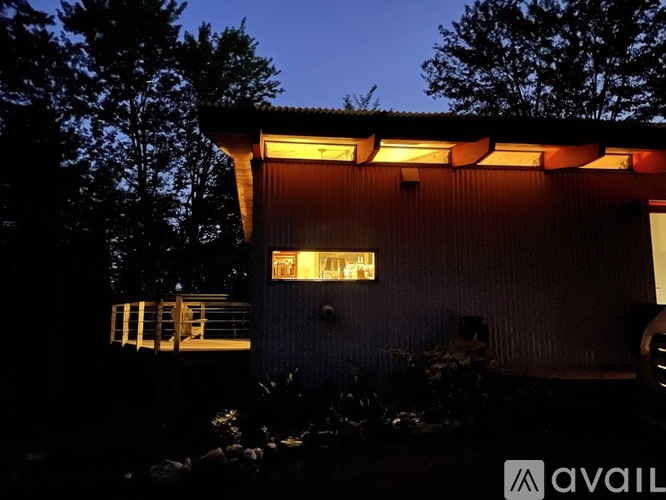 127 Wood Road 2 Beds Single Family Home for Rent - Photo gallery 2