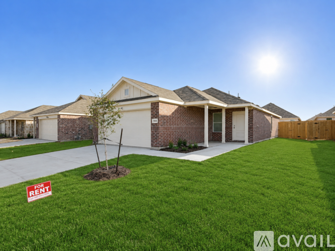1033 Cortijo Wy 3 Beds Single Family Home for Rent - Photo gallery 3