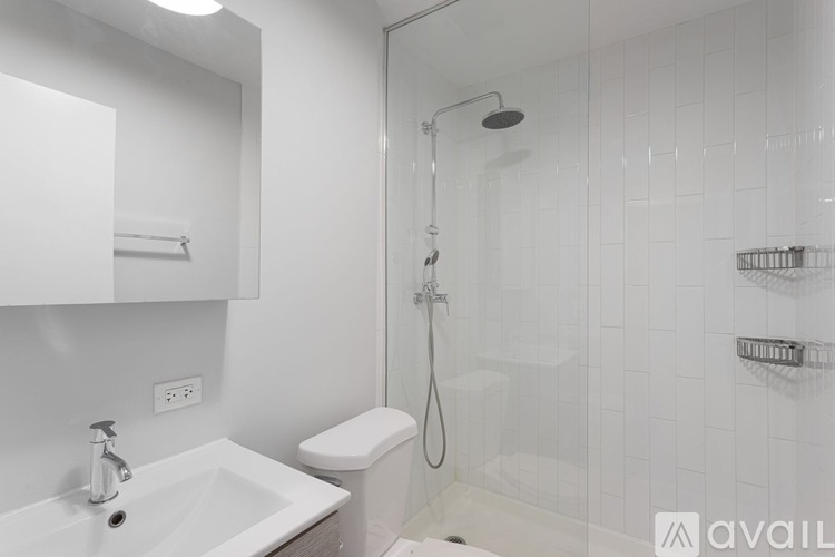 Source URL: https://prod-avail.s3.amazonaws.com/public_images/41444401/listing/imgi_18_large.jpg