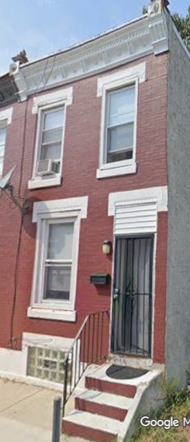 905 W Silver Street 2 Beds Apartment for Rent