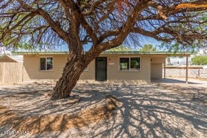 4702 S Apple Tree Ave 3 Beds Apartment for Rent
