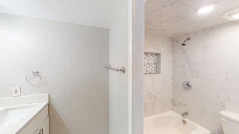 578 E. Avenue J Unit B 3 Beds Apartment for Rent