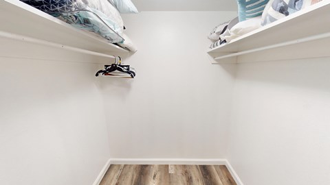578 E. Avenue J Unit B 3 Beds Apartment for Rent