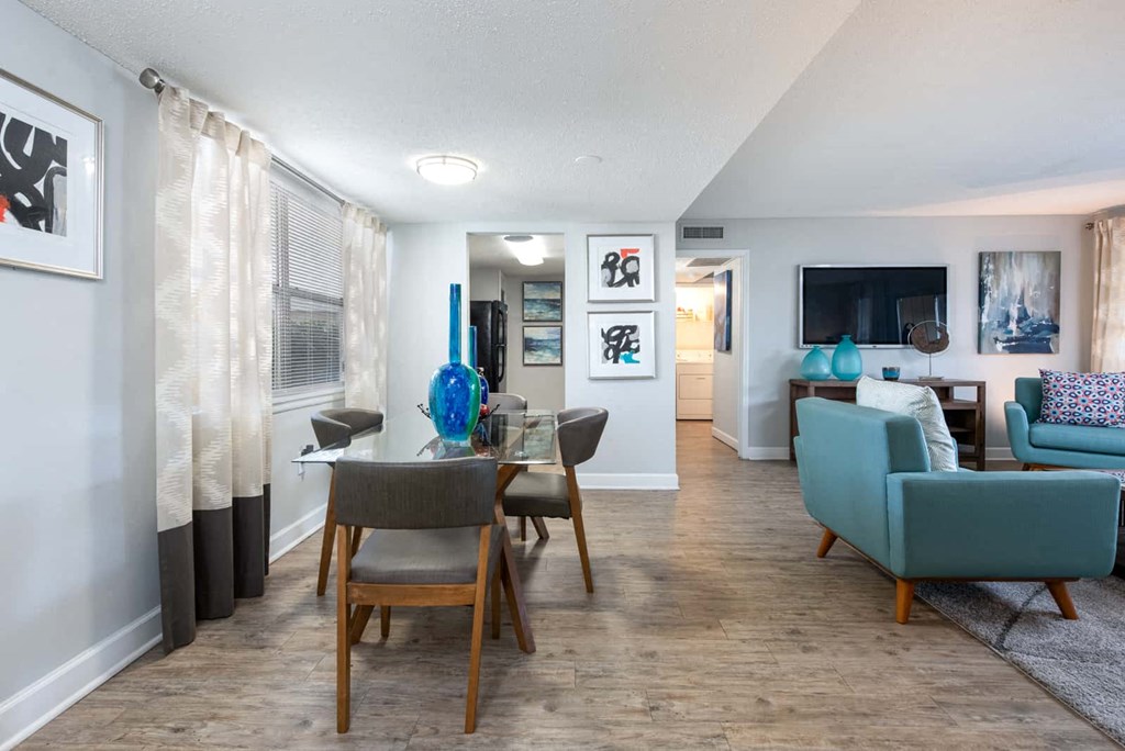 Deerpath On The Lake