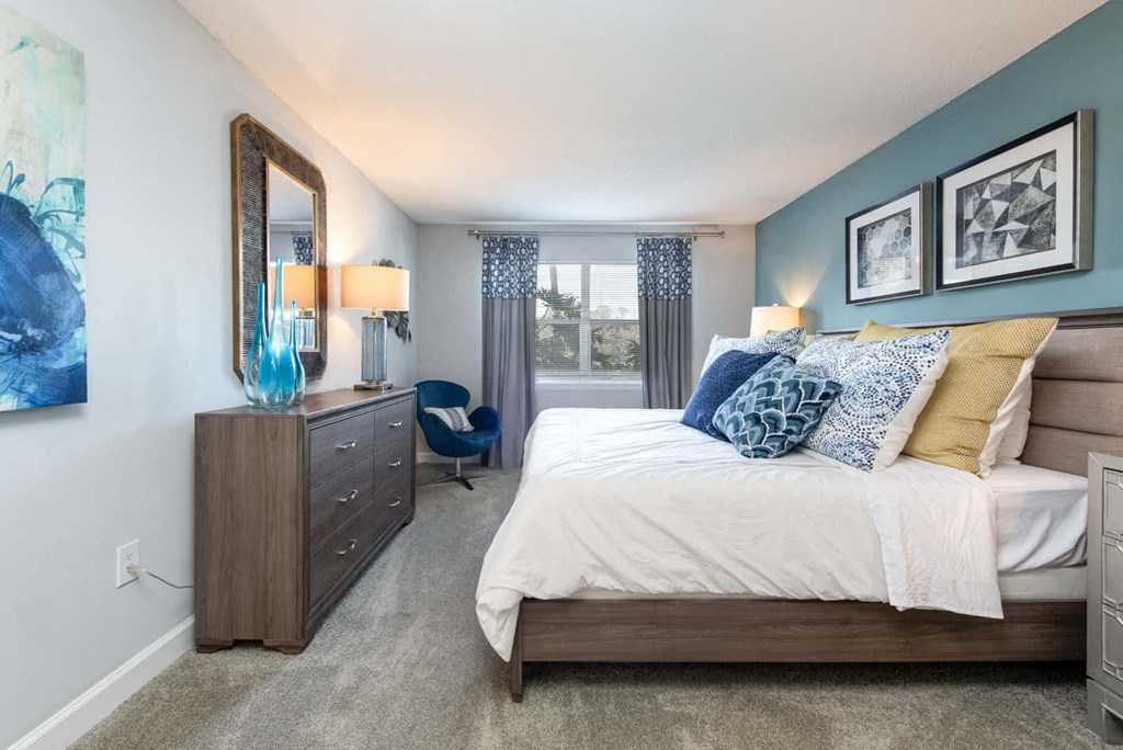 Deerpath On The Lake