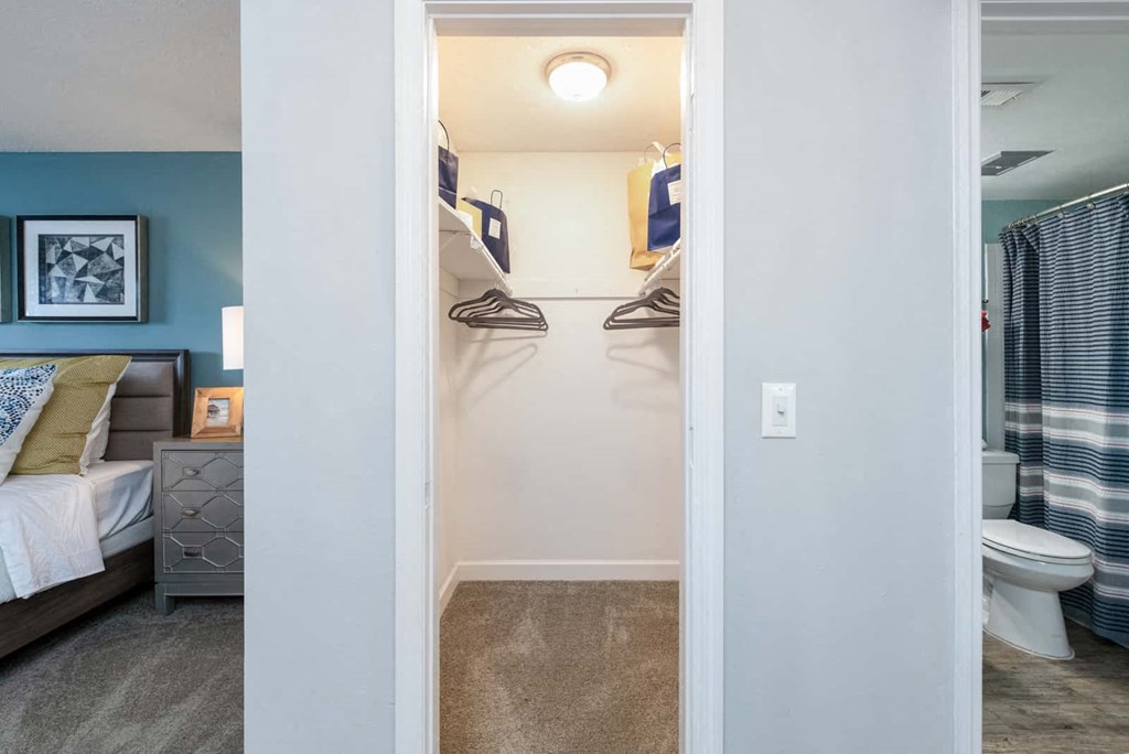 Deerpath On The Lake