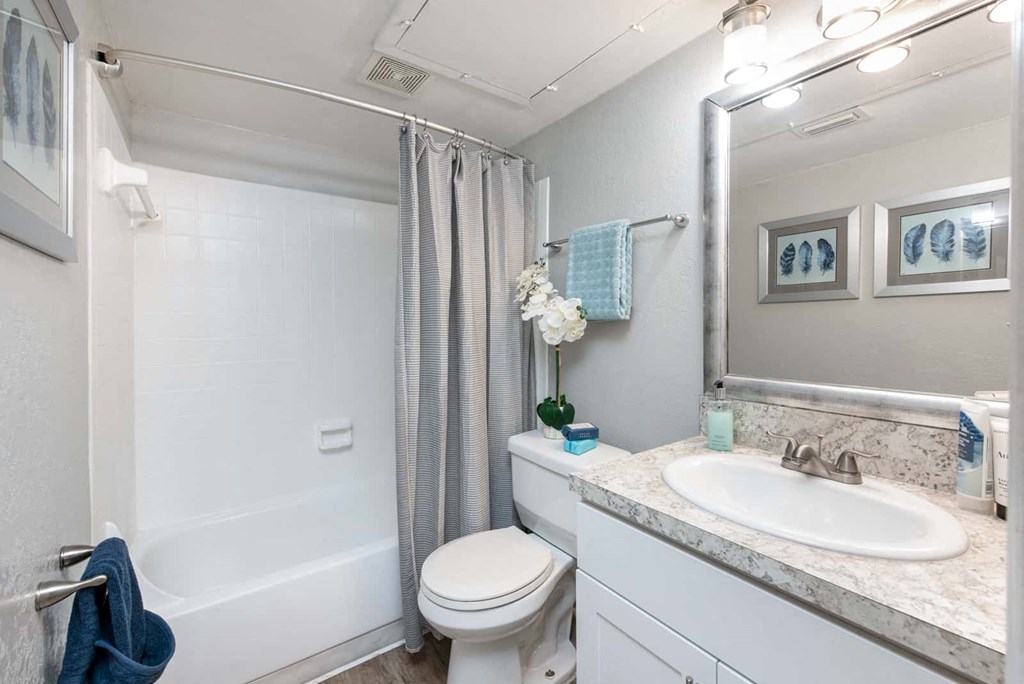 Deerpath On The Lake