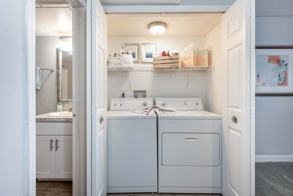 Deerpath On The Lake