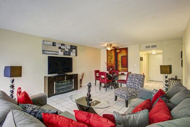 2940 Forest Hills Boulevard 1-3 Beds Apartment for Rent Photo Gallery 1