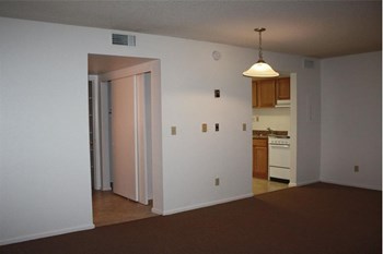 7235 S. 7th St. Studio-1 Bed Apartment, Affordable for Rent - Photo Gallery 11