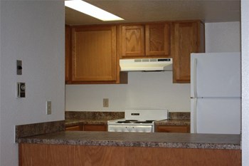 7235 S. 7th St. Studio-1 Bed Apartment, Affordable for Rent - Photo Gallery 14