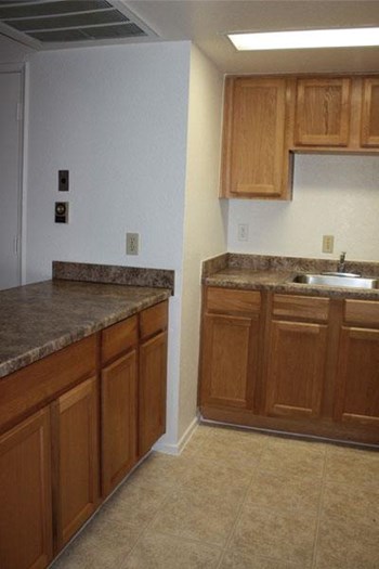 7235 S. 7th St. Studio-1 Bed Apartment, Affordable for Rent - Photo Gallery 16