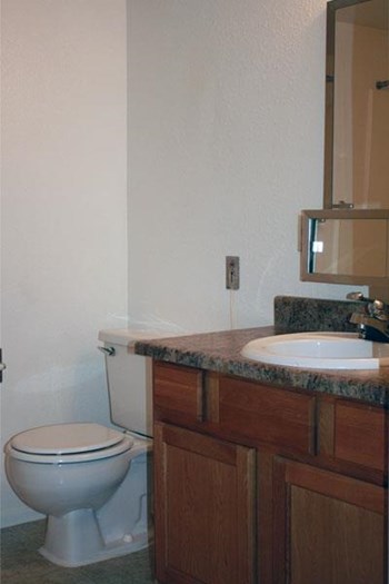 7235 S. 7th St. Studio-1 Bed Apartment, Affordable for Rent - Photo Gallery 20