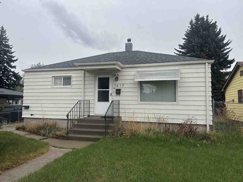 1617 9Th Ave S 2 Beds Apartment for Rent
