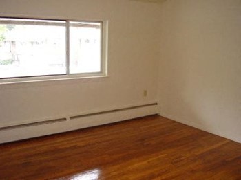 1314 Quinnipiac Avenue 1-3 Beds Apartment for Rent - Photo Gallery 7