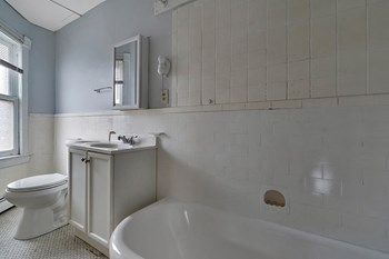 173-175 Park Street Studio Apartment for Rent - Photo Gallery 5