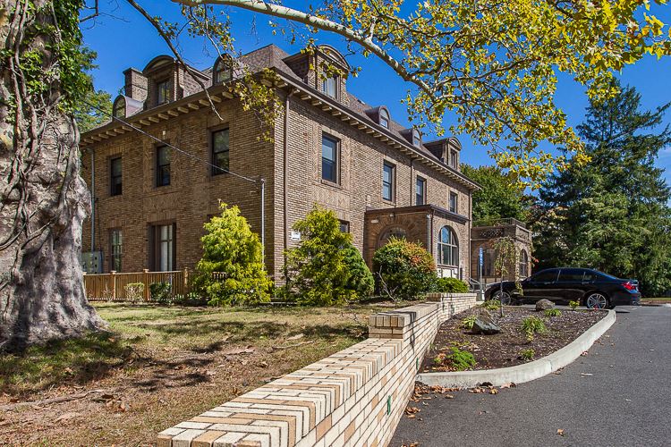 651 Prospect Street 1L 2 Beds Apartment for Rent - Photo Gallery