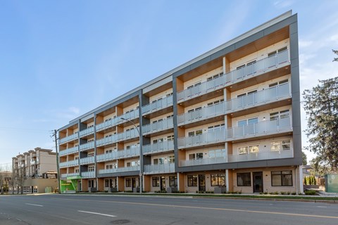 Image of building exterior at Hillcrest Ave located in Abbotsford, BC