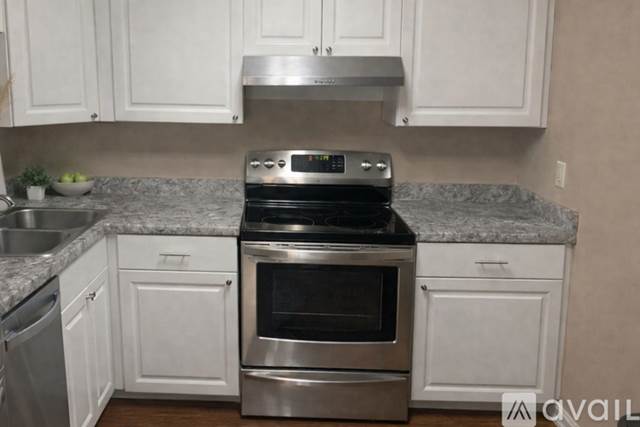 2-bedroom apartment at 2701 NE 10th St in Ocala, FL
