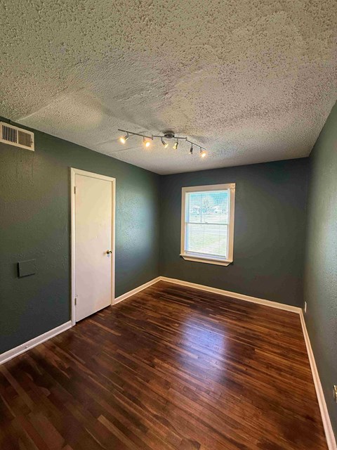 338 West 49Th Street North 3 Beds Apartment for Rent