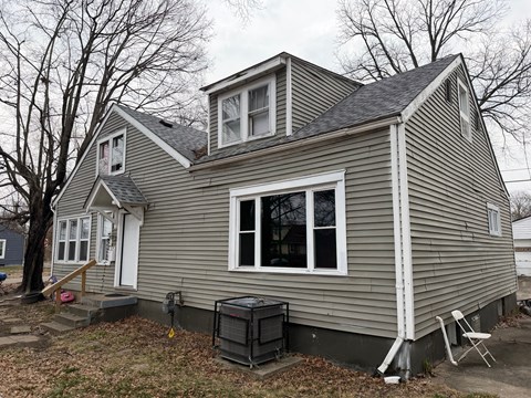 653 Curry St 4 Beds Apartment for Rent