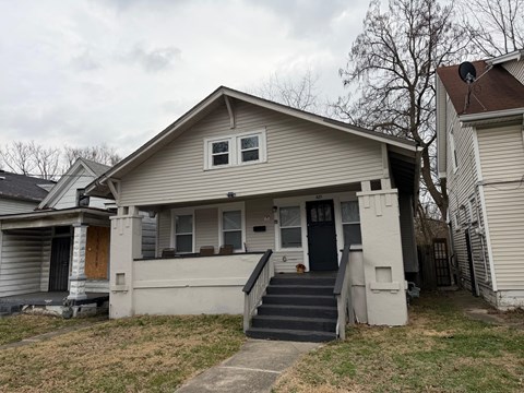 825 S 36Th St 3 Beds Apartment for Rent