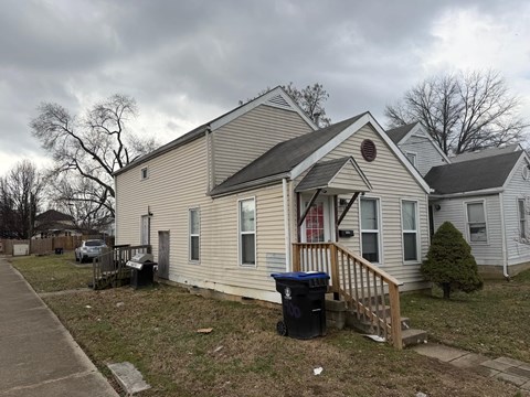 1900 W Madison Street 3 Beds Apartment for Rent