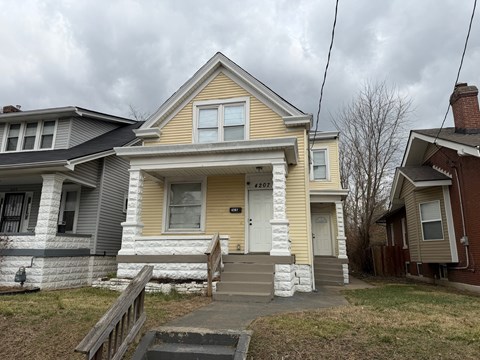 4207 W Market St 5 Beds Apartment for Rent