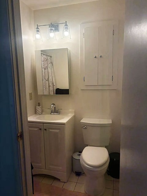 1402 Canterbury Dr Unit A 1 Apartment for Rent