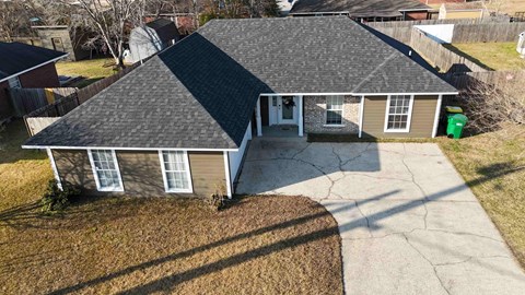 6636 Oakbrook Drive 3 Beds Apartment for Rent
