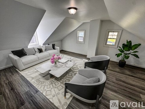 1716 N 6Th St 4 Beds Apartment for Rent