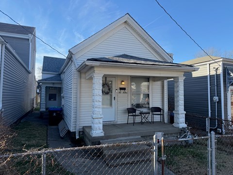1012 East Saint Catherine Street 2 Beds Apartment for Rent