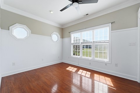 555 Park Meadows Drive 3 Beds Apartment for Rent
