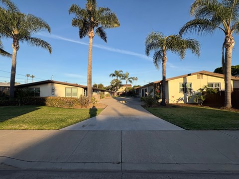 1031 Emory Street 2 Beds Apartment for Rent