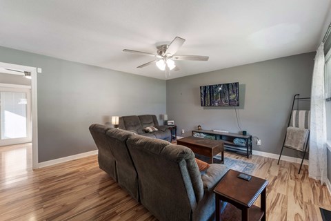 226 Church Rd 2 Beds Apartment for Rent