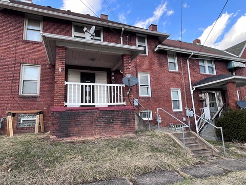 130 New Jersey Avenue 2 Beds Apartment for Rent