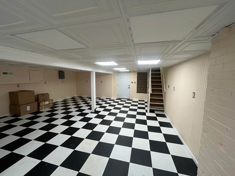 2501 E Sunset Dr. 4 Beds Apartment for Rent