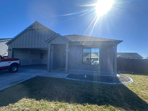 312 Tanzanite Avenue 3 Beds Apartment for Rent