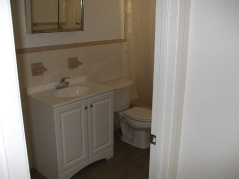 7123 W Porpoise Dr 2 Beds Apartment for Rent