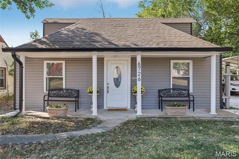 6726 Vernon Avenue 3 Beds Apartment for Rent